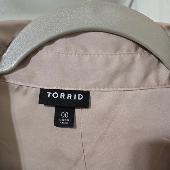 Beige Button-Up Blouse - Picture 2 of 6